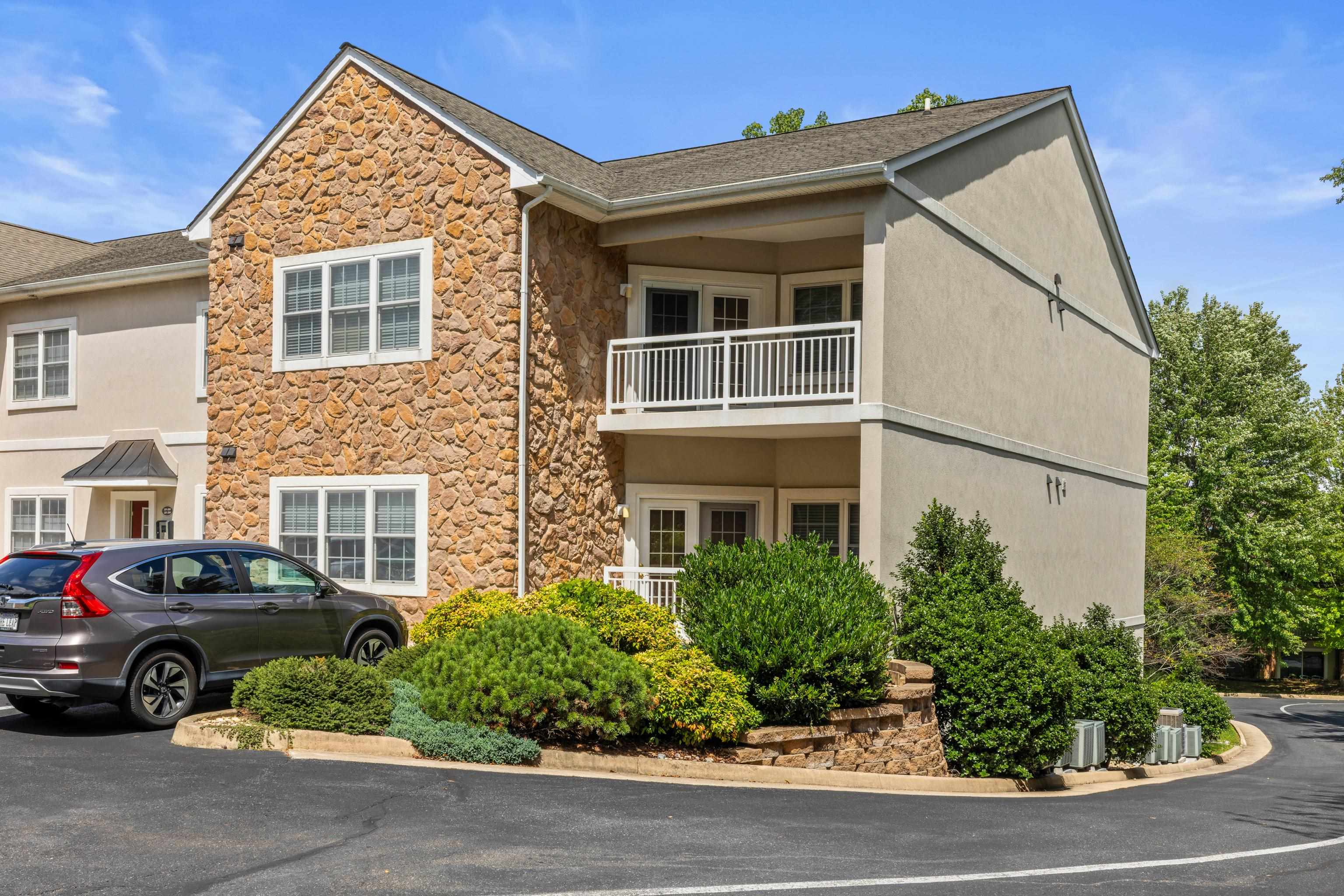1410 N COALTER ST, STAUNTON, Virginia 24401, 2 Bedrooms Bedrooms, ,2 BathroomsBathrooms,Residential,1410 N COALTER ST,668034 MLS # 668034