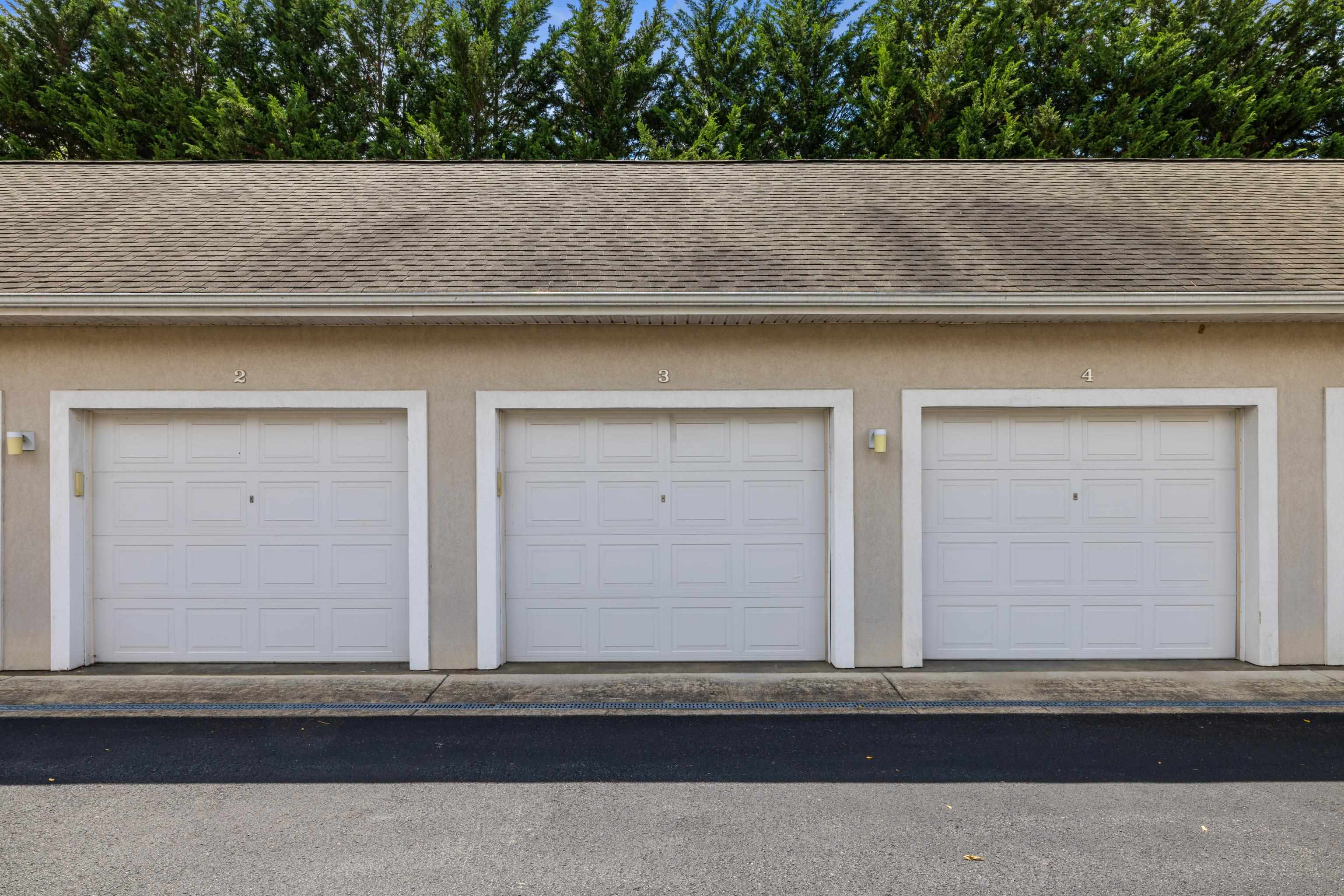 1410 N COALTER ST, STAUNTON, Virginia 24401, 2 Bedrooms Bedrooms, ,2 BathroomsBathrooms,Residential,1410 N COALTER ST,668034 MLS # 668034