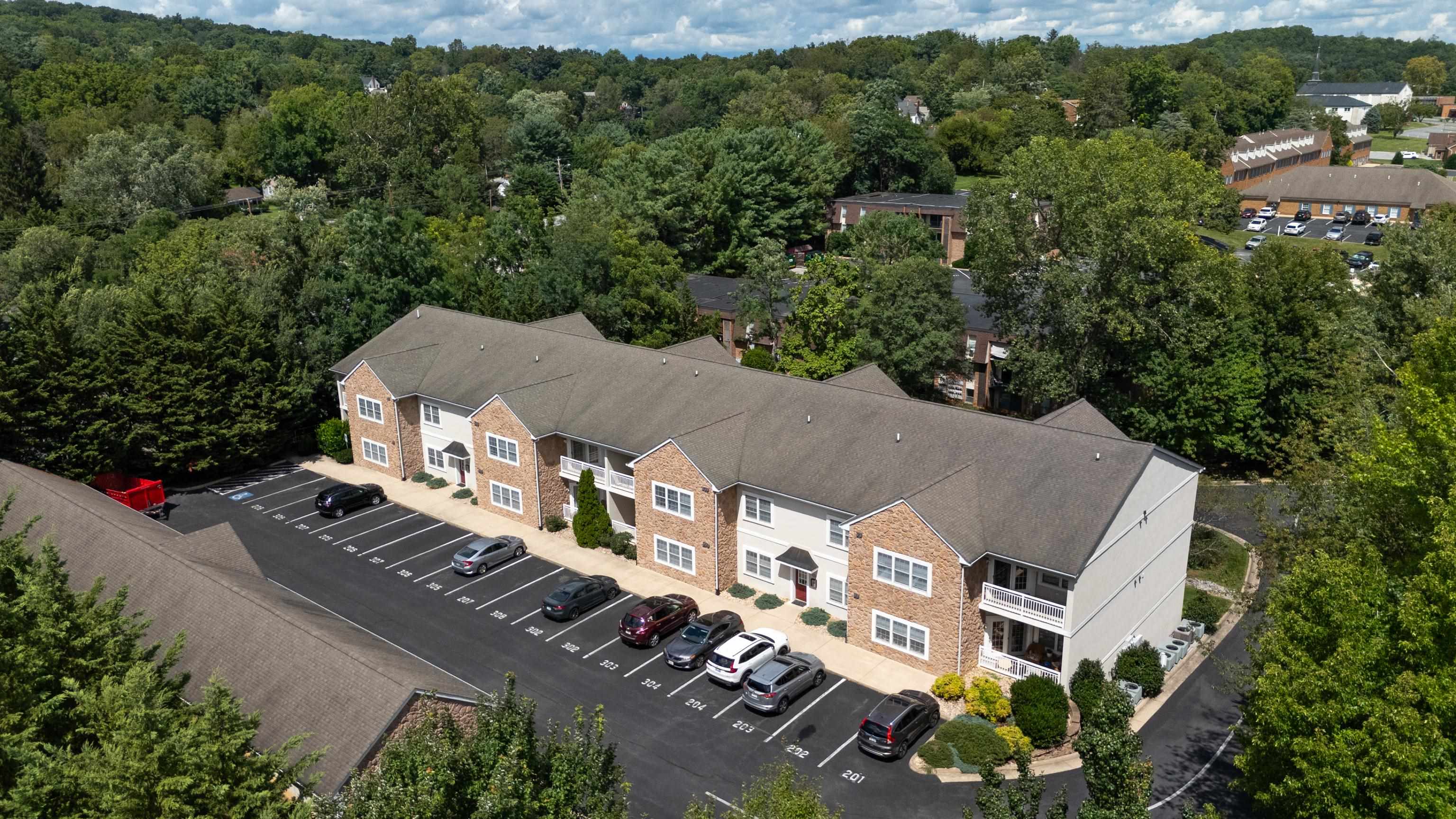 1410 N COALTER ST, STAUNTON, Virginia 24401, 2 Bedrooms Bedrooms, ,2 BathroomsBathrooms,Residential,1410 N COALTER ST,668034 MLS # 668034