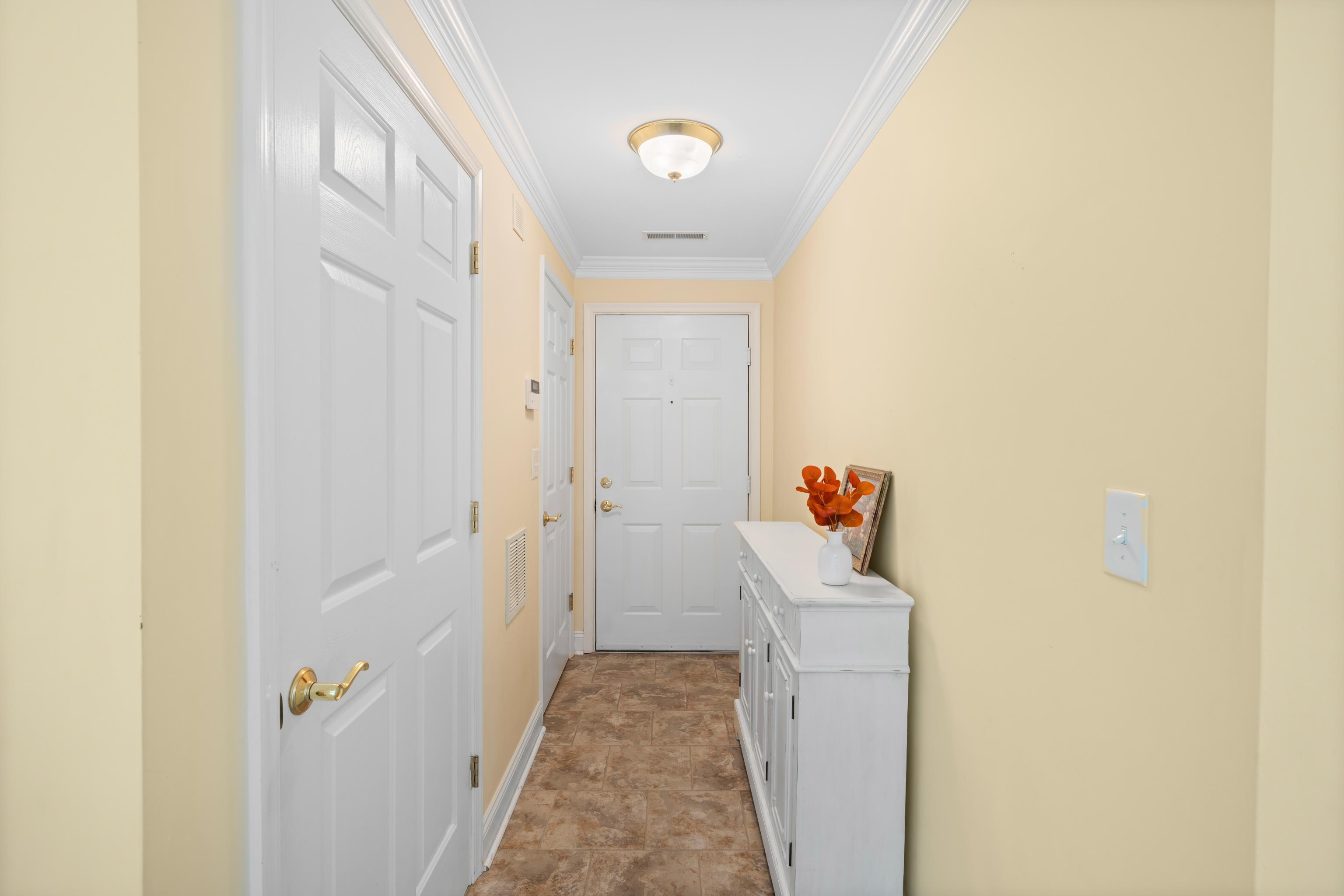 1410 N COALTER ST, STAUNTON, Virginia 24401, 2 Bedrooms Bedrooms, ,2 BathroomsBathrooms,Residential,1410 N COALTER ST,668034 MLS # 668034