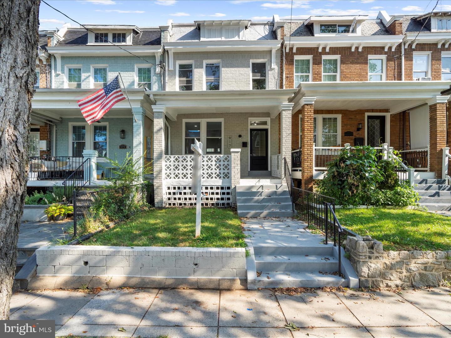 917 DECATUR ST NW, WASHINGTON, District Of Columbia 20011, 3 Bedrooms Bedrooms, ,2 BathroomsBathrooms,Residential,For sale,917 DECATUR ST NW,DCDC2209890 MLS # DCDC2209890
