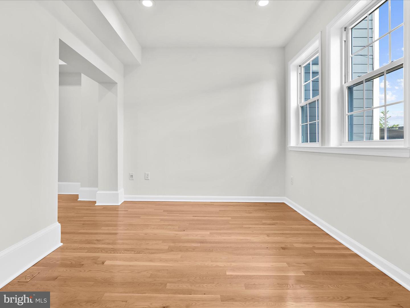 917 DECATUR ST NW, WASHINGTON, District Of Columbia 20011, 3 Bedrooms Bedrooms, ,2 BathroomsBathrooms,Residential,For sale,917 DECATUR ST NW,DCDC2209890 MLS # DCDC2209890