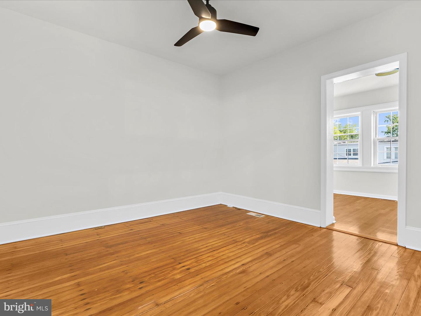 917 DECATUR ST NW, WASHINGTON, District Of Columbia 20011, 3 Bedrooms Bedrooms, ,2 BathroomsBathrooms,Residential,For sale,917 DECATUR ST NW,DCDC2209890 MLS # DCDC2209890