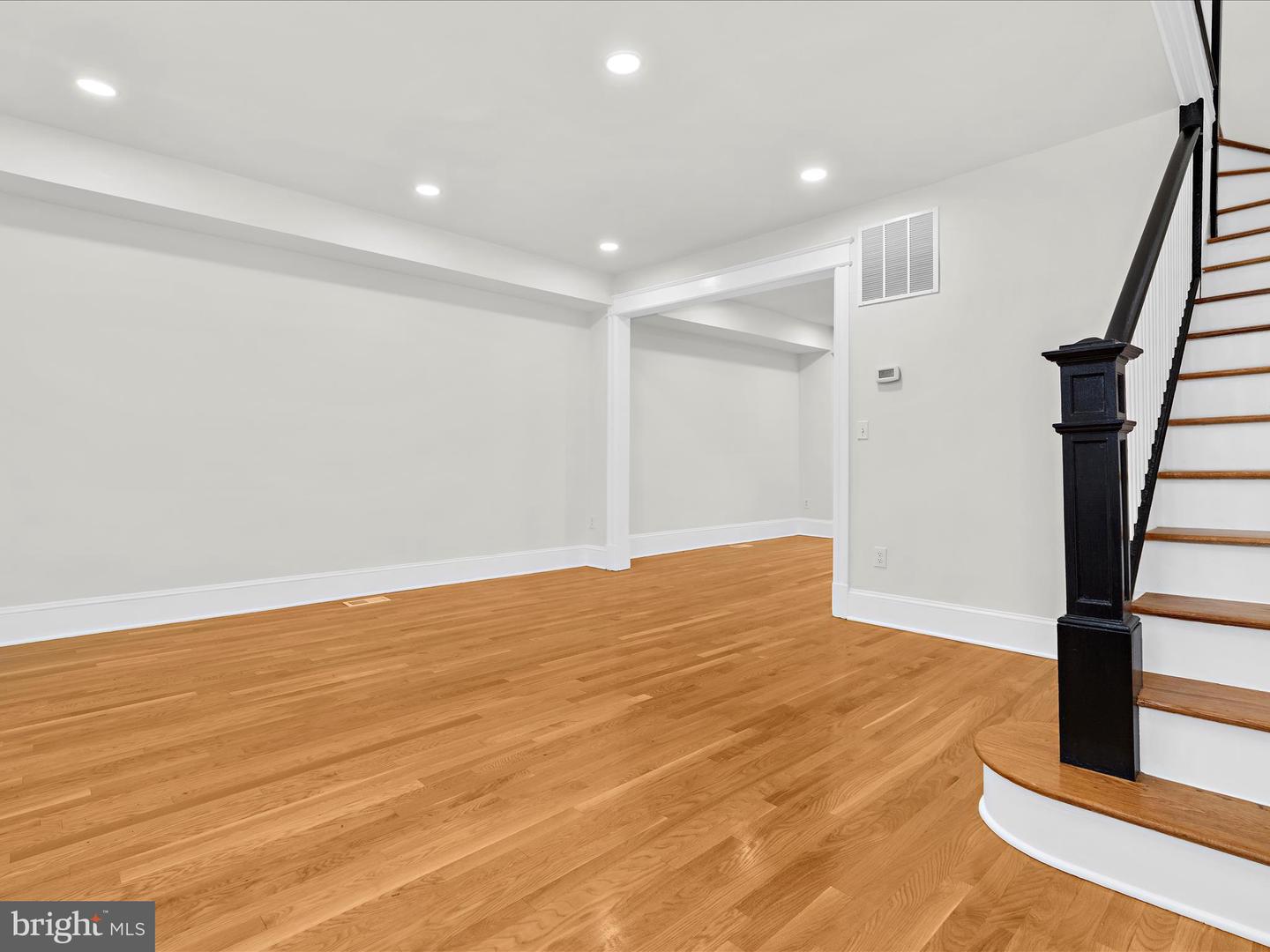 917 DECATUR ST NW, WASHINGTON, District Of Columbia 20011, 3 Bedrooms Bedrooms, ,2 BathroomsBathrooms,Residential,For sale,917 DECATUR ST NW,DCDC2209890 MLS # DCDC2209890