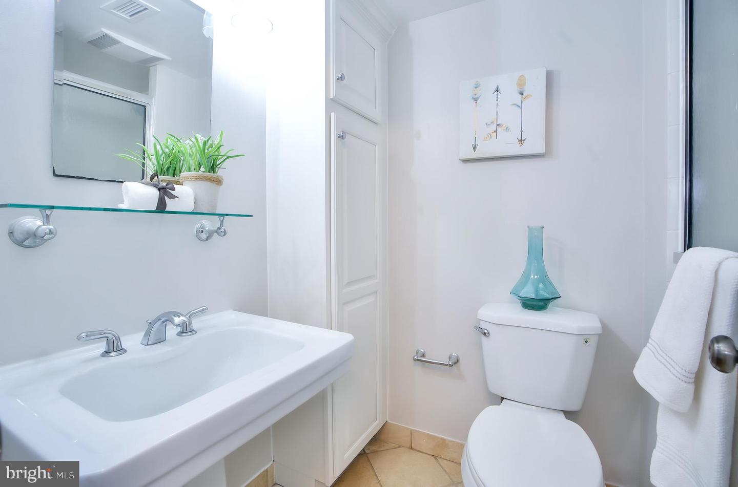 1280 21ST ST NW #109, WASHINGTON, District Of Columbia 20036, 2 Bedrooms Bedrooms, ,2 BathroomsBathrooms,Residential,For sale,1280 21ST ST NW #109,DCDC2212674 MLS # DCDC2212674 1280 21ST ST NW #109, WASHINGTON, District Of Columbia 20036, 2 Bedrooms Bedrooms, ,2 BathroomsBathrooms,Residential,For sale,1280 21ST ST NW #109,DCDC2212674 MLS # DCDC2212674