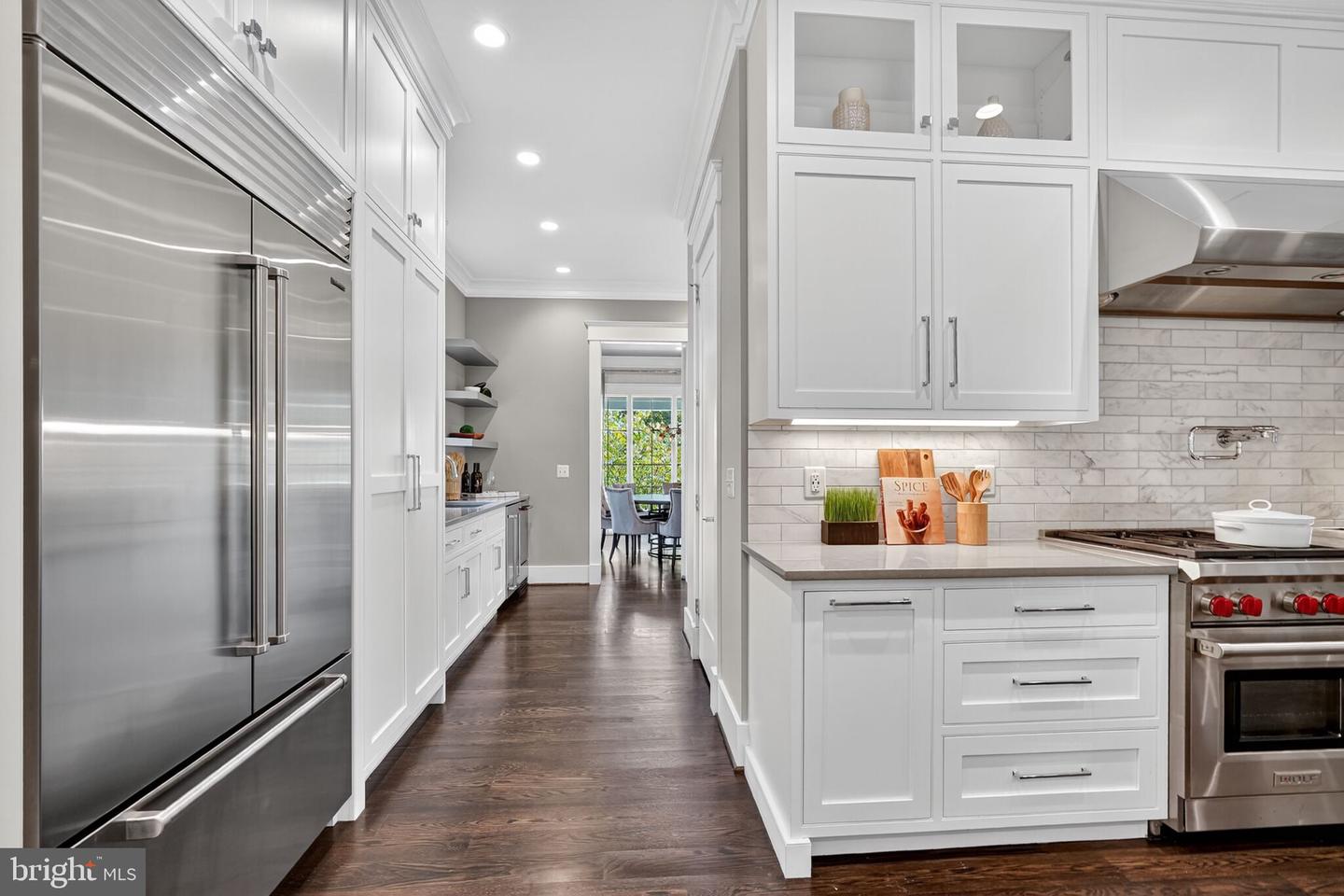 3400 MILITARY RD, ARLINGTON, Virginia 22207, 6 Bedrooms Bedrooms, ,6 BathroomsBathrooms,Residential,For sale,3400 MILITARY RD,VAAR2061122 MLS # VAAR2061122