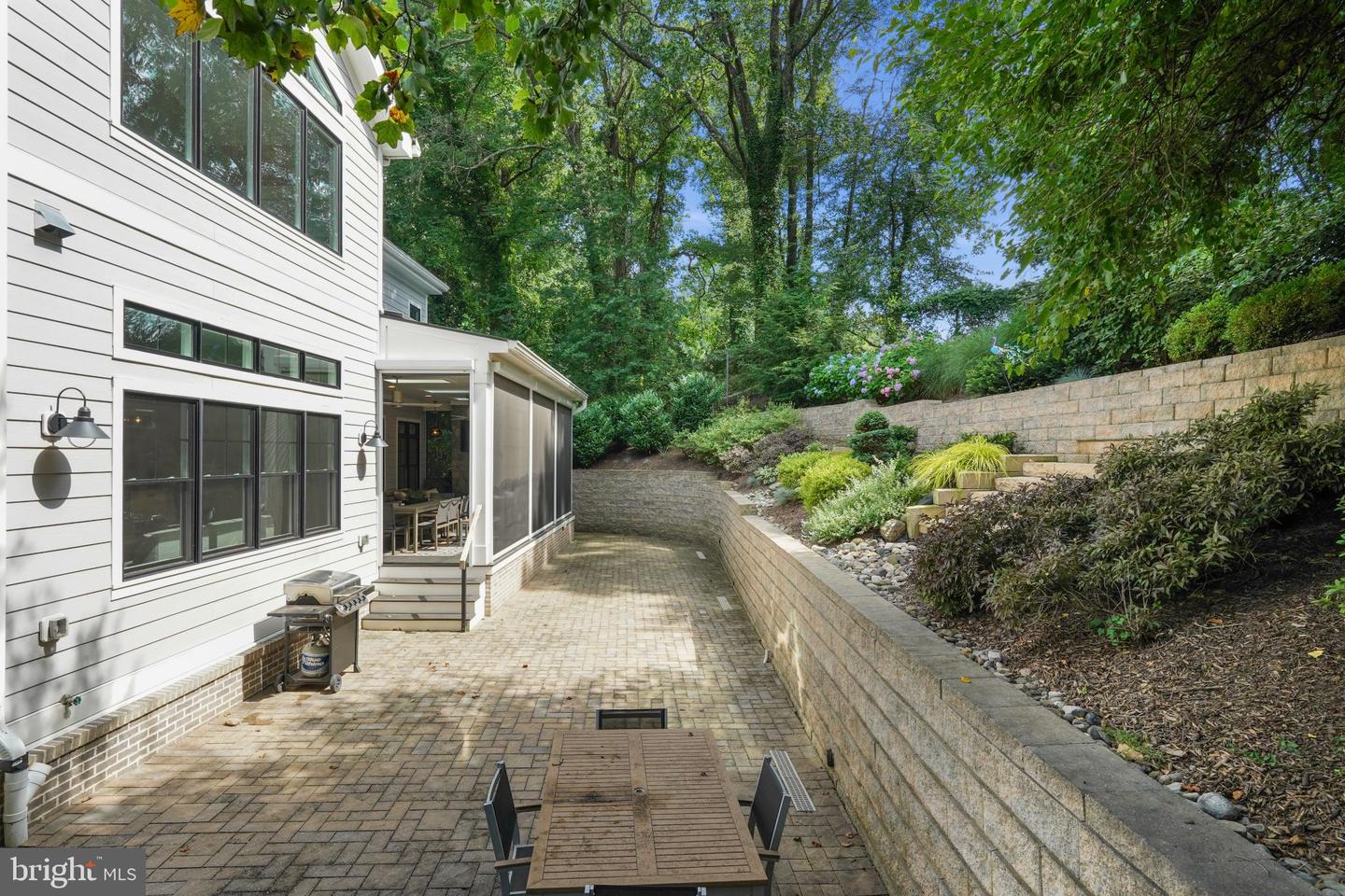 3400 MILITARY RD, ARLINGTON, Virginia 22207, 6 Bedrooms Bedrooms, ,6 BathroomsBathrooms,Residential,For sale,3400 MILITARY RD,VAAR2061122 MLS # VAAR2061122