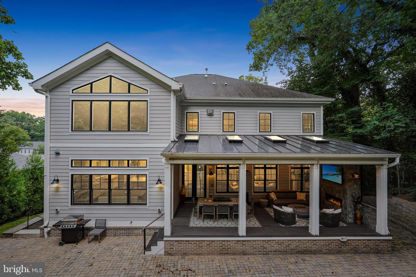 3400 MILITARY RD, ARLINGTON, Virginia 22207, 6 Bedrooms Bedrooms, ,6 BathroomsBathrooms,Residential,For sale,3400 MILITARY RD,VAAR2061122 MLS # VAAR2061122