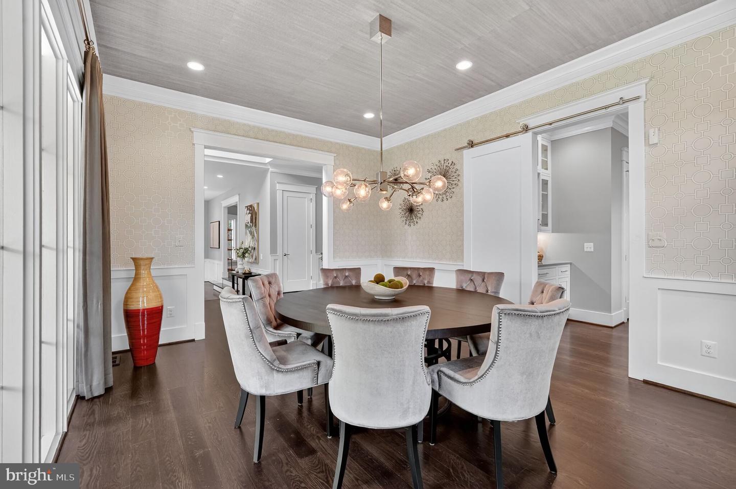 3400 MILITARY RD, ARLINGTON, Virginia 22207, 6 Bedrooms Bedrooms, ,6 BathroomsBathrooms,Residential,For sale,3400 MILITARY RD,VAAR2061122 MLS # VAAR2061122