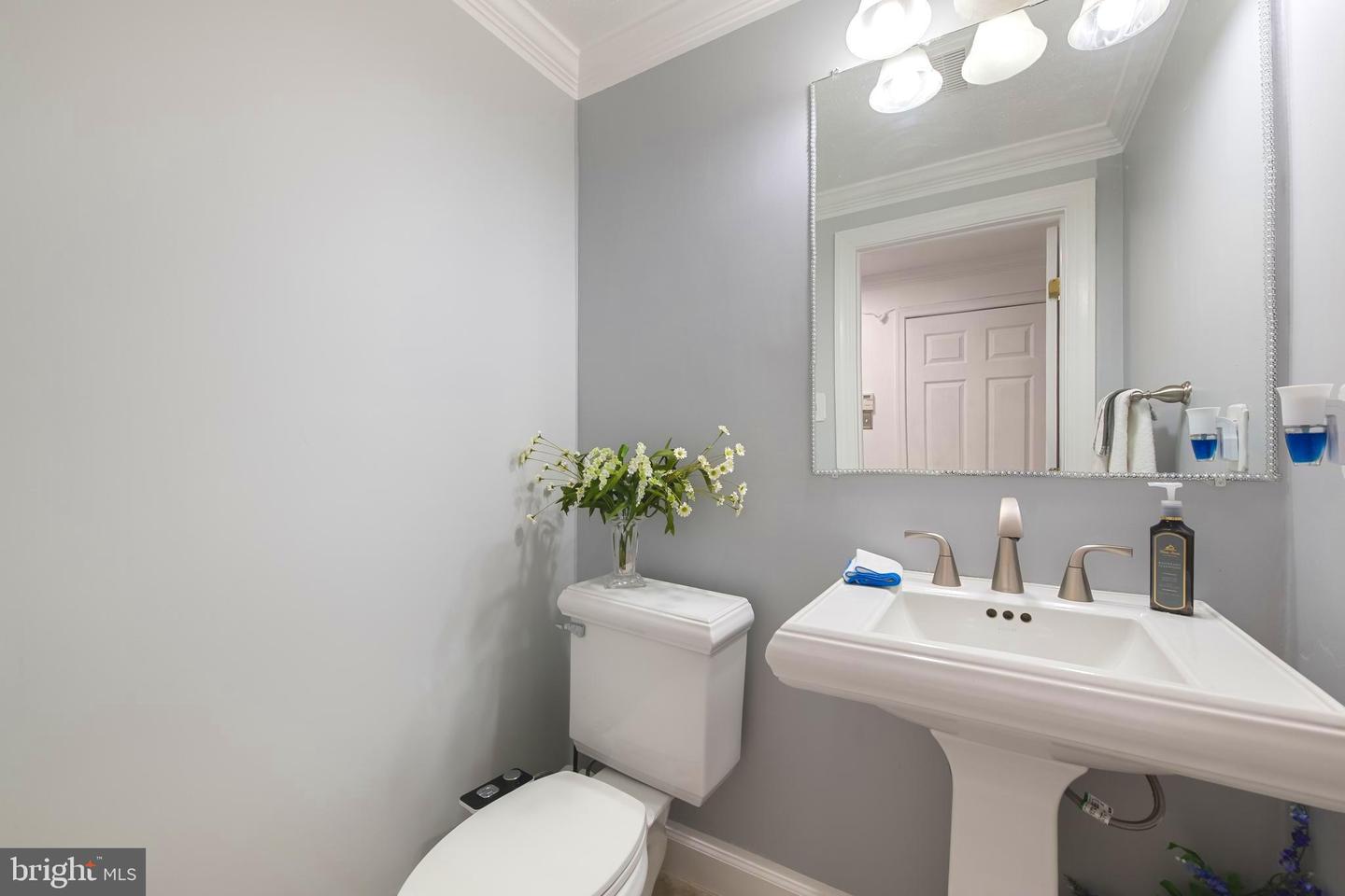 1100 OLDBURY RD, MIDLOTHIAN, Virginia 23113, 4 Bedrooms Bedrooms, ,2 BathroomsBathrooms,Residential,For sale,1100 OLDBURY RD,VACF2001238 MLS # VACF2001238