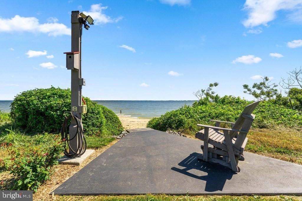 1207 SPENCES POINT RD, KINSALE, Virginia 22488, 3 Bedrooms Bedrooms, 7 Rooms Rooms,3 BathroomsBathrooms,Residential,For sale,1207 SPENCES POINT RD,VAWE2009558 MLS # VAWE2009558