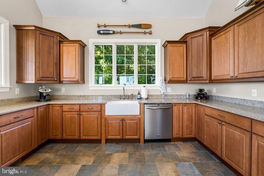 1207 SPENCES POINT RD, KINSALE, Virginia 22488, 3 Bedrooms Bedrooms, 7 Rooms Rooms,3 BathroomsBathrooms,Residential,For sale,1207 SPENCES POINT RD,VAWE2009558 MLS # VAWE2009558