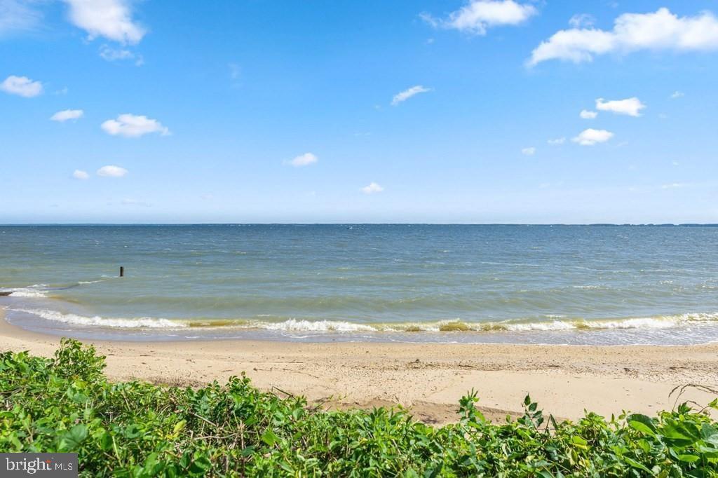 1207 SPENCES POINT RD, KINSALE, Virginia 22488, 3 Bedrooms Bedrooms, 7 Rooms Rooms,3 BathroomsBathrooms,Residential,For sale,1207 SPENCES POINT RD,VAWE2009558 MLS # VAWE2009558