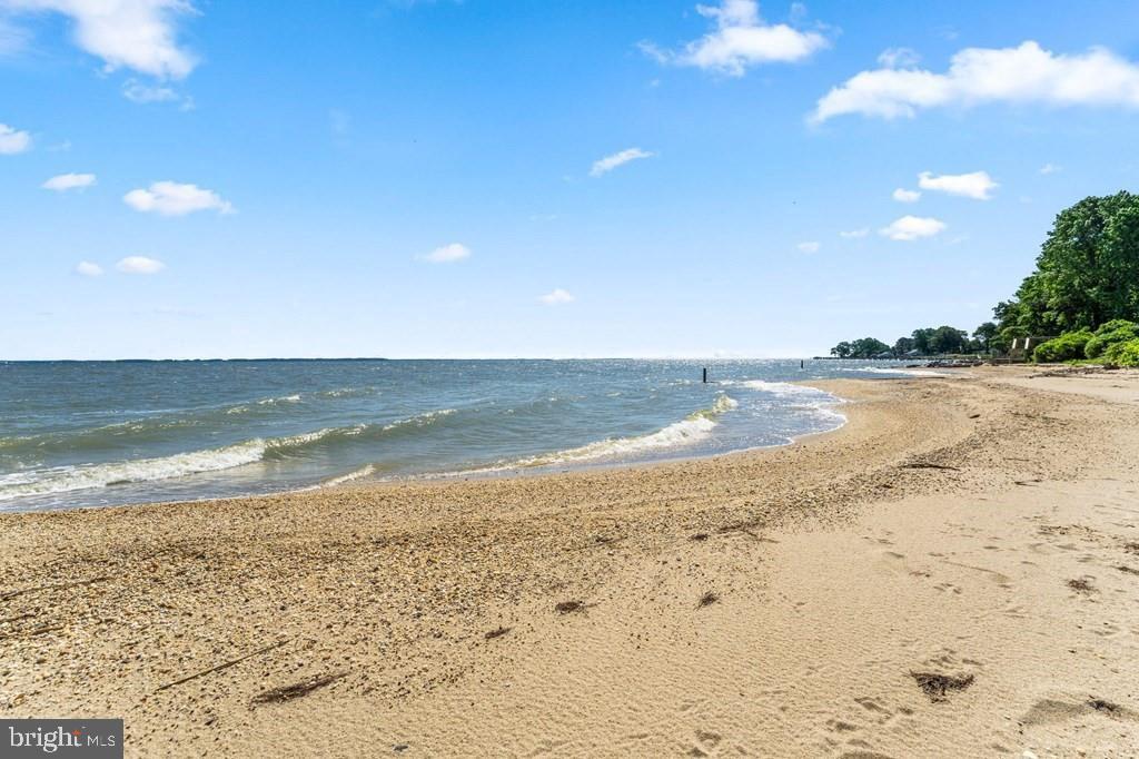 1207 SPENCES POINT RD, KINSALE, Virginia 22488, 3 Bedrooms Bedrooms, 7 Rooms Rooms,3 BathroomsBathrooms,Residential,For sale,1207 SPENCES POINT RD,VAWE2009558 MLS # VAWE2009558
