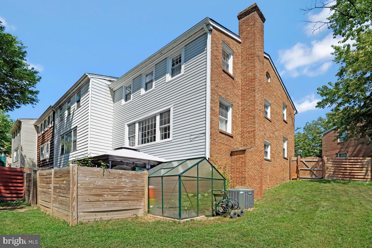 1223 FOX RUN PL, WOODBRIDGE, Virginia 22191, 3 Bedrooms Bedrooms, ,3 BathroomsBathrooms,Residential,For sale,1223 FOX RUN PL,VAPW2101578 MLS # VAPW2101578