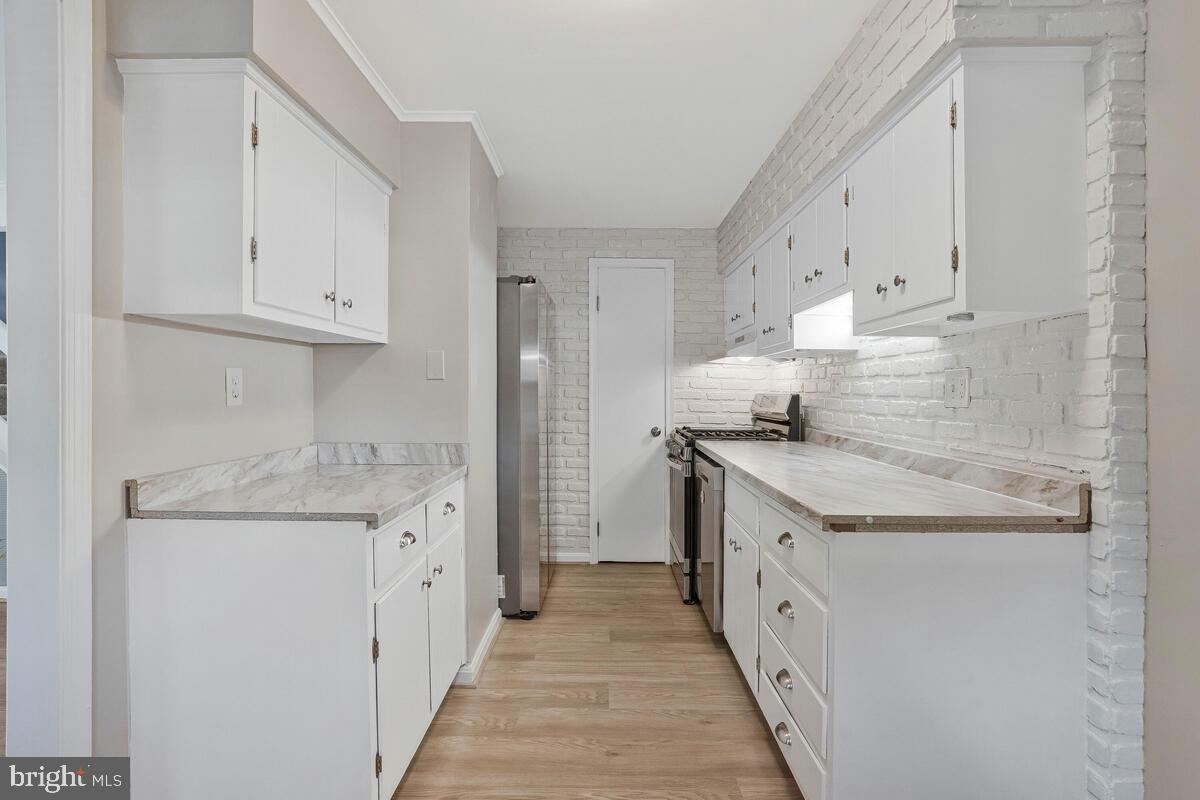 1223 FOX RUN PL, WOODBRIDGE, Virginia 22191, 3 Bedrooms Bedrooms, ,3 BathroomsBathrooms,Residential,For sale,1223 FOX RUN PL,VAPW2101578 MLS # VAPW2101578