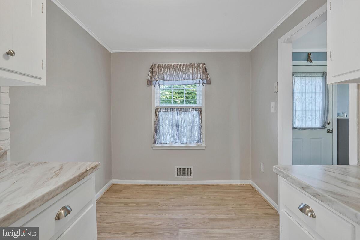 1223 FOX RUN PL, WOODBRIDGE, Virginia 22191, 3 Bedrooms Bedrooms, ,3 BathroomsBathrooms,Residential,For sale,1223 FOX RUN PL,VAPW2101578 MLS # VAPW2101578