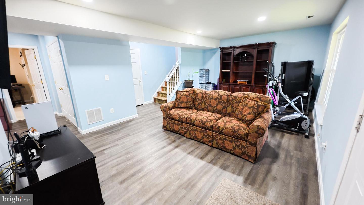 9311 COUGAR CT, MANASSAS PARK, Virginia 20111, 5 Bedrooms Bedrooms, ,3 BathroomsBathrooms,Residential,For sale,9311 COUGAR CT,VAMP2003246 MLS # VAMP2003246