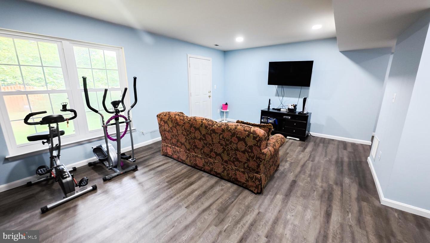 9311 COUGAR CT, MANASSAS PARK, Virginia 20111, 5 Bedrooms Bedrooms, ,3 BathroomsBathrooms,Residential,For sale,9311 COUGAR CT,VAMP2003246 MLS # VAMP2003246