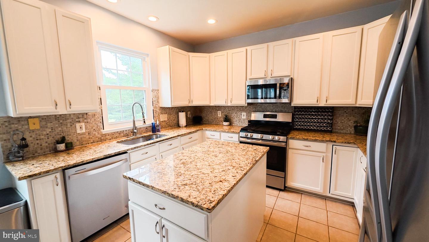 9311 COUGAR CT, MANASSAS PARK, Virginia 20111, 5 Bedrooms Bedrooms, ,3 BathroomsBathrooms,Residential,For sale,9311 COUGAR CT,VAMP2003246 MLS # VAMP2003246