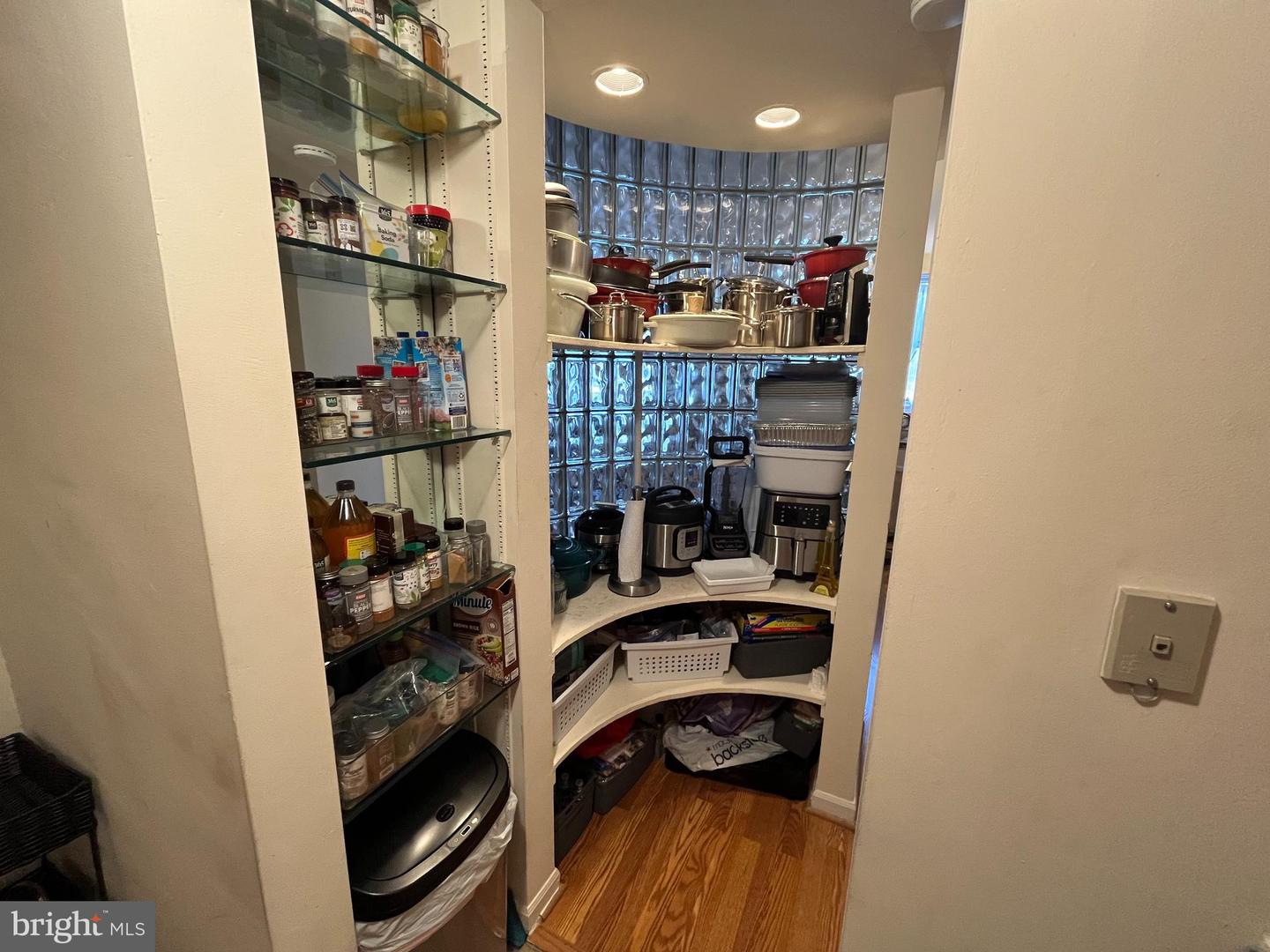1133 13TH ST NW #402, WASHINGTON, District Of Columbia 20005, 1 Bedroom Bedrooms, ,1 BathroomBathrooms,Residential,For sale,1133 13TH ST NW #402,DCDC2215576 MLS # DCDC2215576