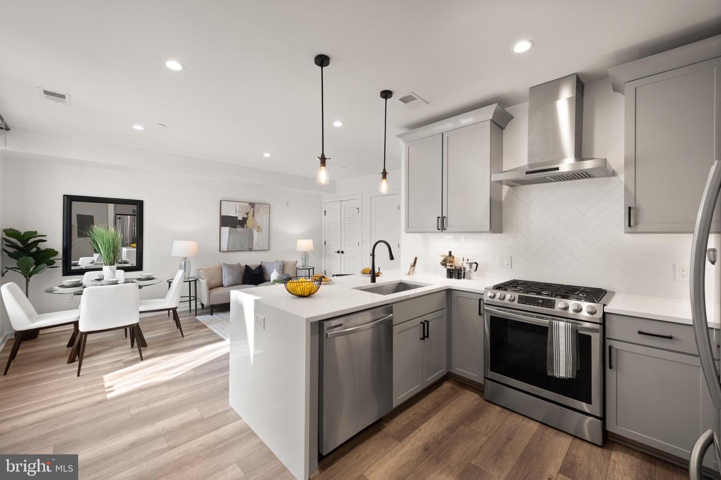 2612 UNIVERSITY PL NW #8, WASHINGTON, District Of Columbia 20009, 2 Bedrooms Bedrooms, ,2 BathroomsBathrooms,Residential,For sale,2612 UNIVERSITY PL NW #8,DCDC2215674 MLS # DCDC2215674