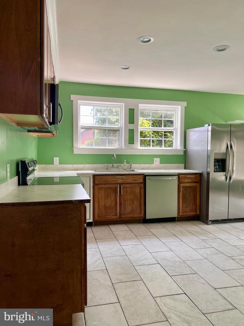 1501 DEVILS REACH RD, WOODBRIDGE, Virginia 22191, 6 Bedrooms Bedrooms, ,4 BathroomsBathrooms,Residential,For sale,1501 DEVILS REACH RD,VAPW2101818 MLS # VAPW2101818