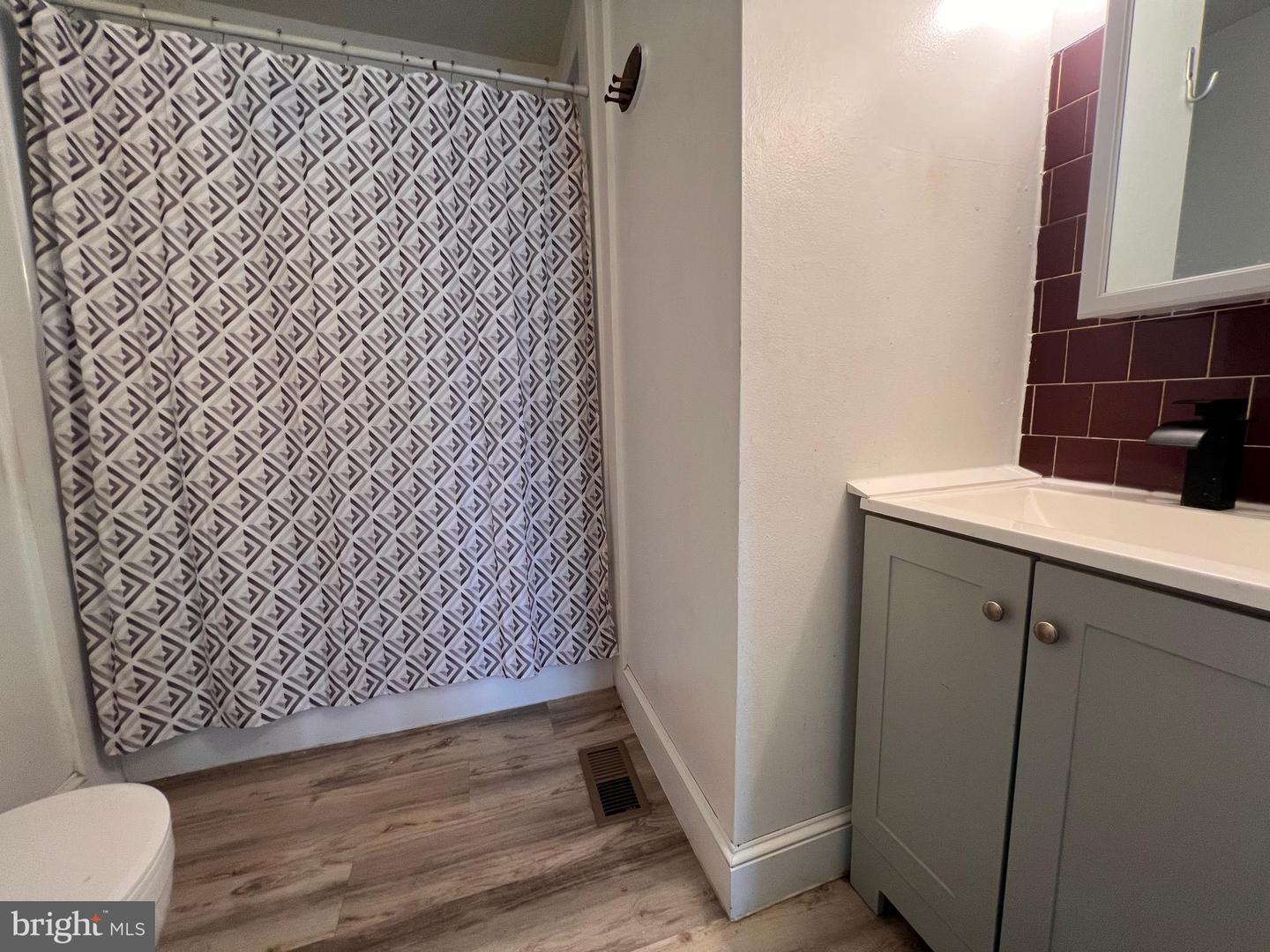 1501 DEVILS REACH RD, WOODBRIDGE, Virginia 22191, 6 Bedrooms Bedrooms, ,4 BathroomsBathrooms,Residential,For sale,1501 DEVILS REACH RD,VAPW2101818 MLS # VAPW2101818