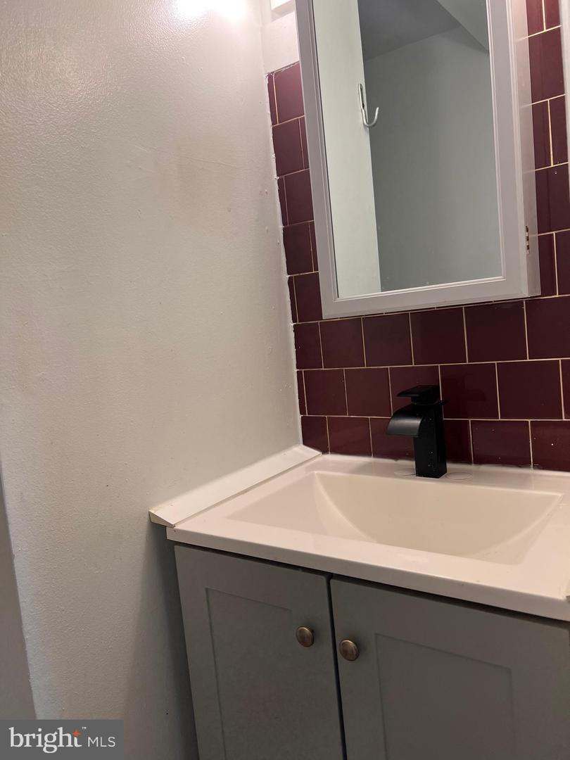1501 DEVILS REACH RD, WOODBRIDGE, Virginia 22191, 6 Bedrooms Bedrooms, ,4 BathroomsBathrooms,Residential,For sale,1501 DEVILS REACH RD,VAPW2101818 MLS # VAPW2101818