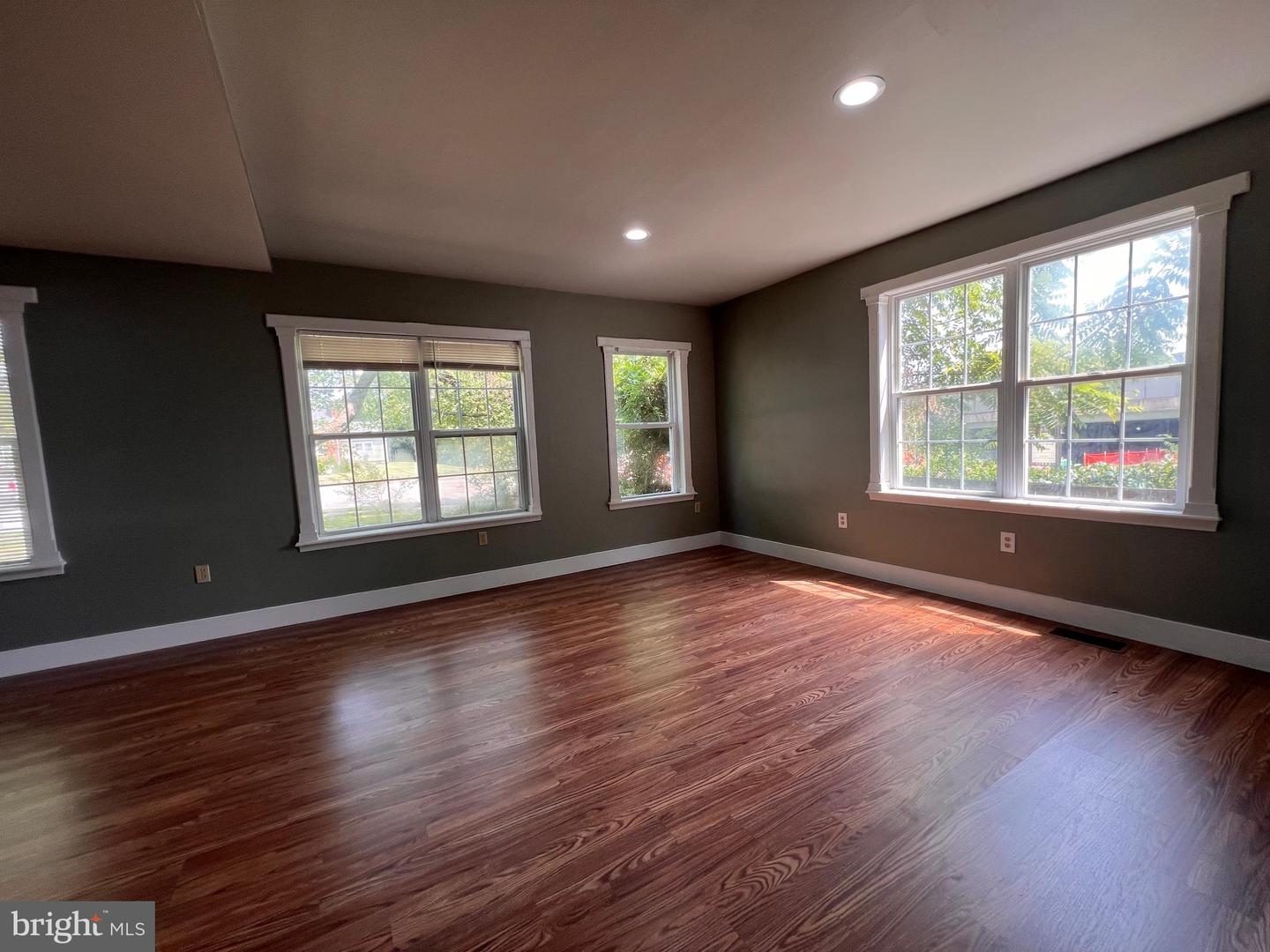 1501 DEVILS REACH RD, WOODBRIDGE, Virginia 22191, 6 Bedrooms Bedrooms, ,4 BathroomsBathrooms,Residential,For sale,1501 DEVILS REACH RD,VAPW2101818 MLS # VAPW2101818