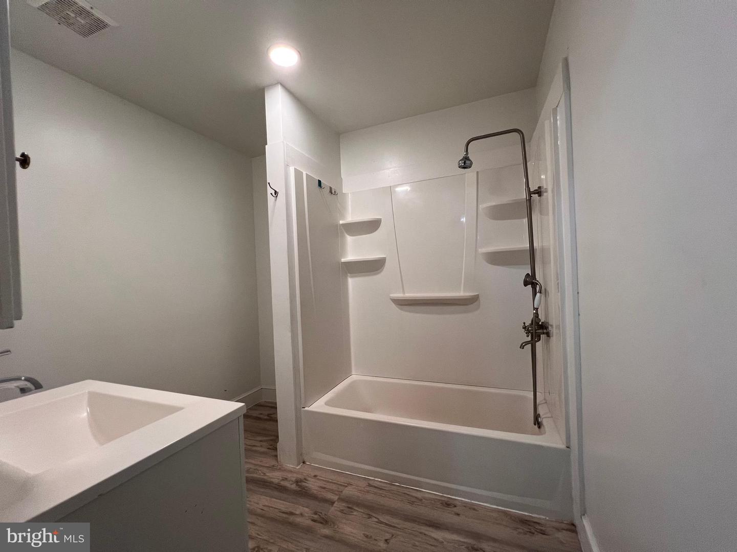 1501 DEVILS REACH RD, WOODBRIDGE, Virginia 22191, 6 Bedrooms Bedrooms, ,4 BathroomsBathrooms,Residential,For sale,1501 DEVILS REACH RD,VAPW2101818 MLS # VAPW2101818