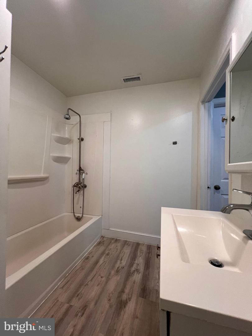 1501 DEVILS REACH RD, WOODBRIDGE, Virginia 22191, 6 Bedrooms Bedrooms, ,4 BathroomsBathrooms,Residential,For sale,1501 DEVILS REACH RD,VAPW2101818 MLS # VAPW2101818