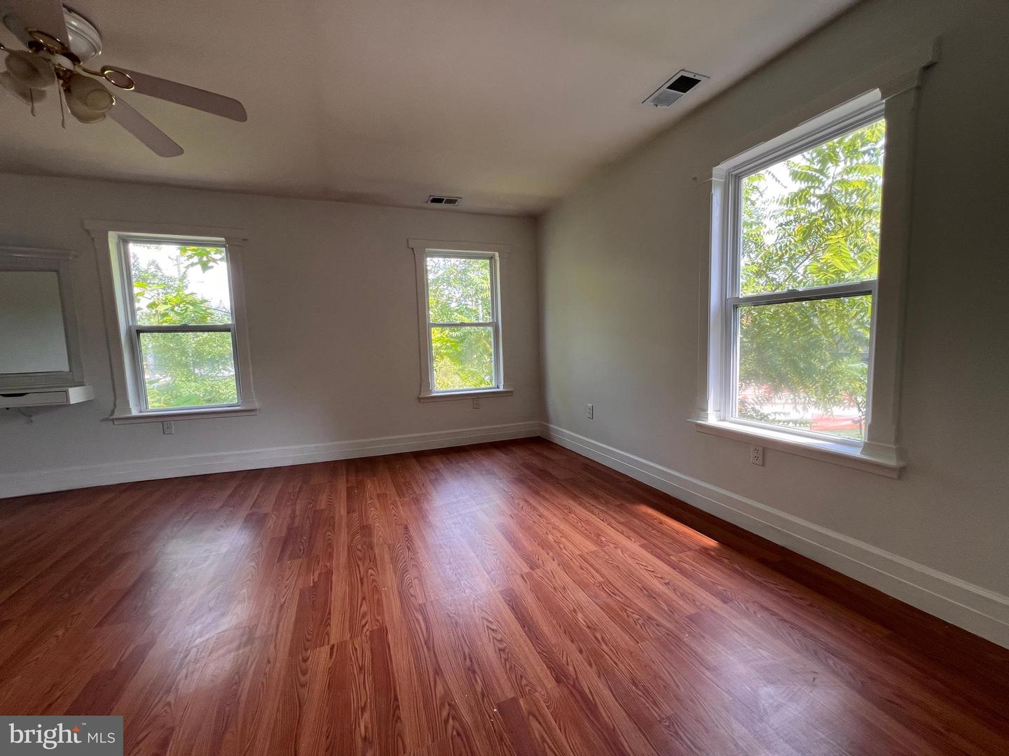 1501 DEVILS REACH RD, WOODBRIDGE, Virginia 22191, 6 Bedrooms Bedrooms, ,4 BathroomsBathrooms,Residential,For sale,1501 DEVILS REACH RD,VAPW2101818 MLS # VAPW2101818