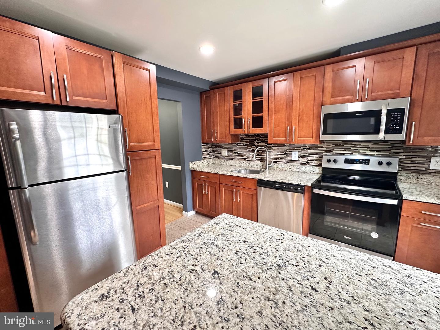 7428 ERSKA WOODS CT, SPRINGFIELD, Virginia 22153, 3 Bedrooms Bedrooms, ,3 BathroomsBathrooms,Residential,For sale,7428 ERSKA WOODS CT,VAFX2262210 MLS # VAFX2262210