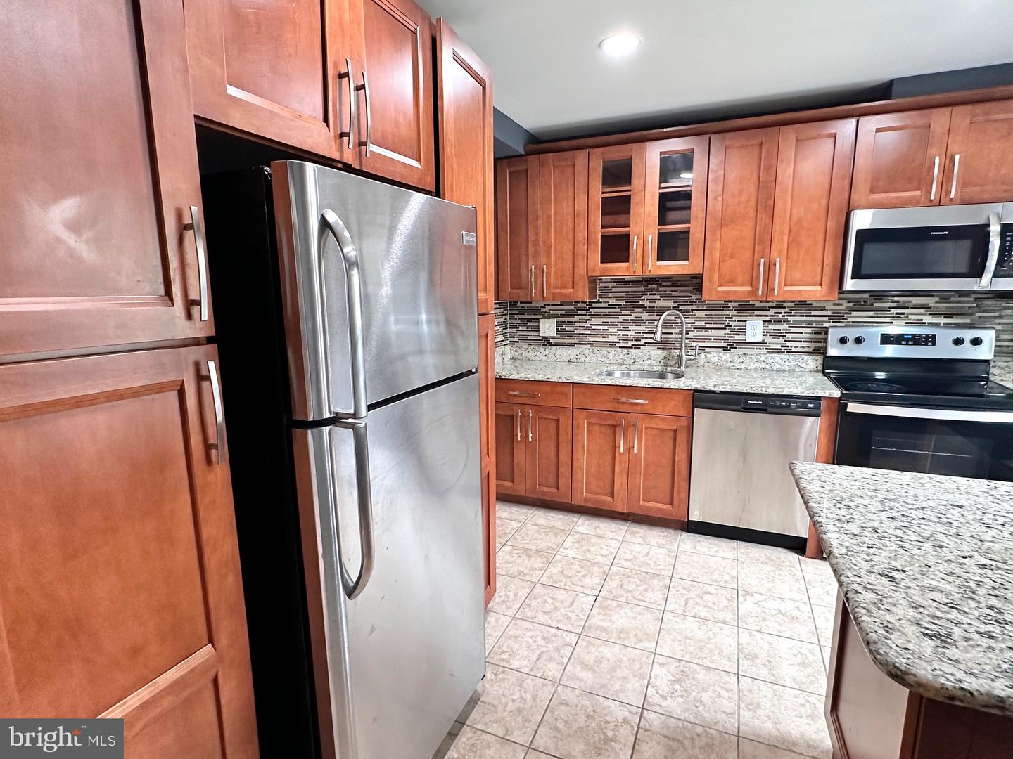7428 ERSKA WOODS CT, SPRINGFIELD, Virginia 22153, 3 Bedrooms Bedrooms, ,3 BathroomsBathrooms,Residential,For sale,7428 ERSKA WOODS CT,VAFX2262210 MLS # VAFX2262210
