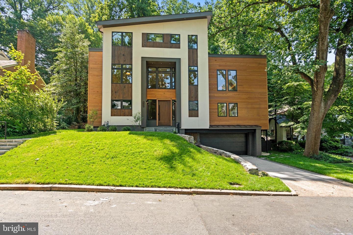 5244 WATSON ST NW, WASHINGTON, District Of Columbia 20016, 5 Bedrooms Bedrooms, ,5 BathroomsBathrooms,Residential,For sale,5244 WATSON ST NW,DCDC2215976 MLS # DCDC2215976