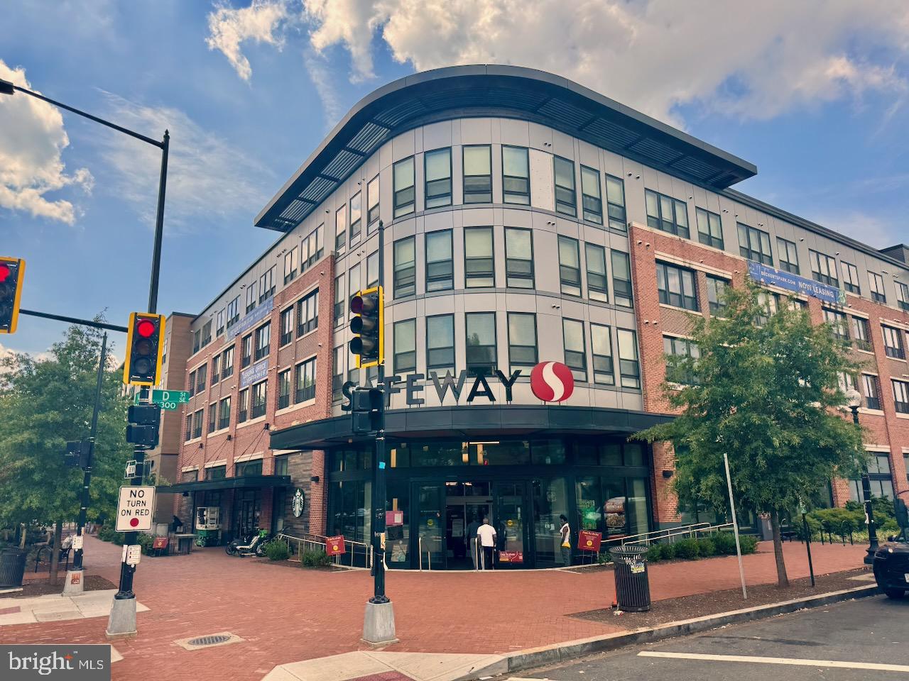 328 KENTUCKY AVE SE, WASHINGTON, District Of Columbia 20003, ,Residential,For sale,328 KENTUCKY AVE SE,DCDC2215982 MLS # DCDC2215982