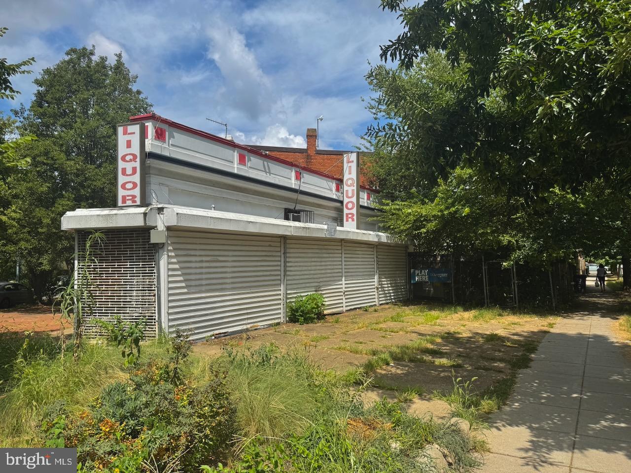 328 KENTUCKY AVE SE, WASHINGTON, District Of Columbia 20003, ,Residential,For sale,328 KENTUCKY AVE SE,DCDC2215982 MLS # DCDC2215982
