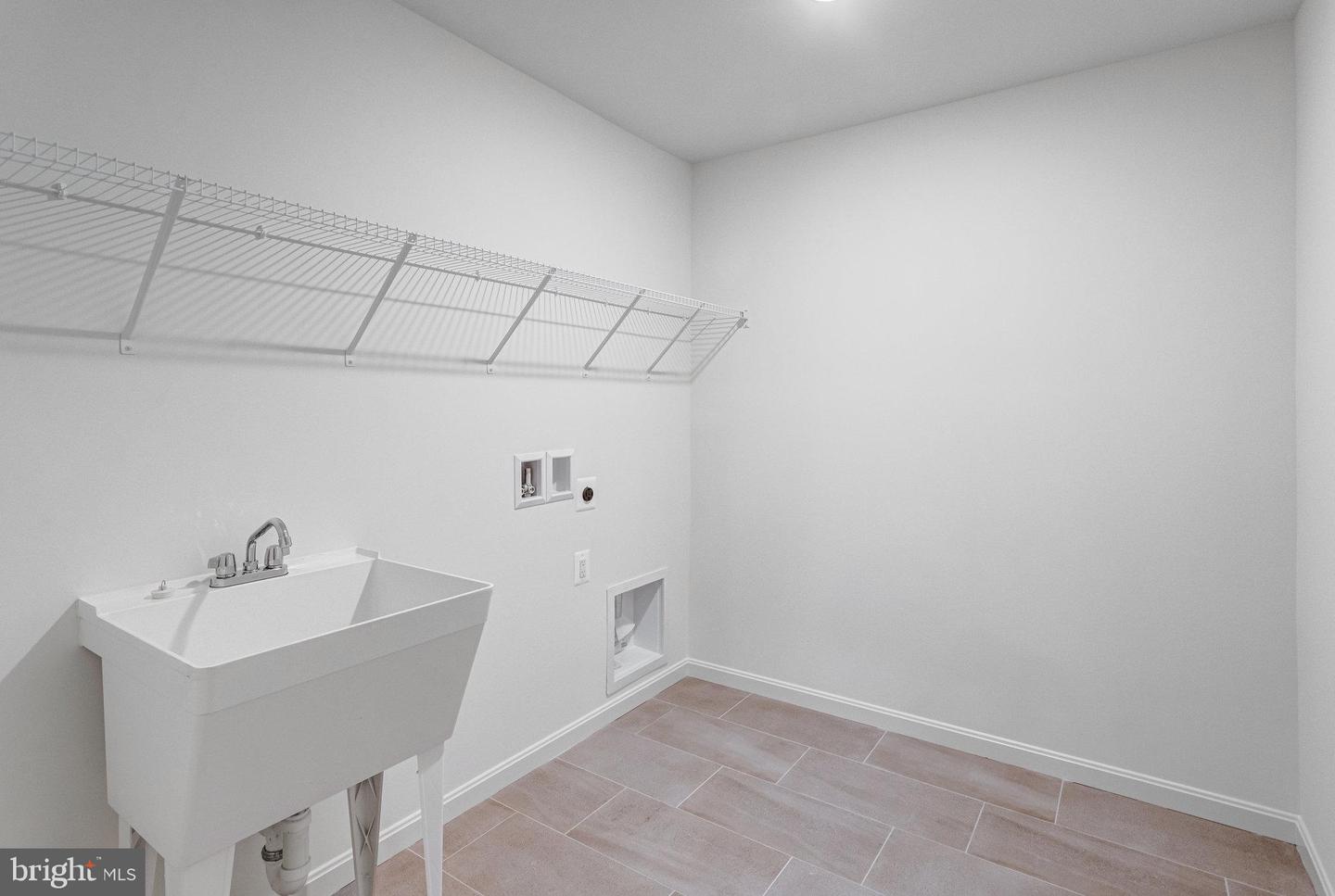 7262 FOUNDERS HILL AVE, RUTHER GLEN, Virginia 22546, 4 Bedrooms Bedrooms, ,3 BathroomsBathrooms,Residential,For sale,7262 FOUNDERS HILL AVE,VACV2008698 MLS # VACV2008698