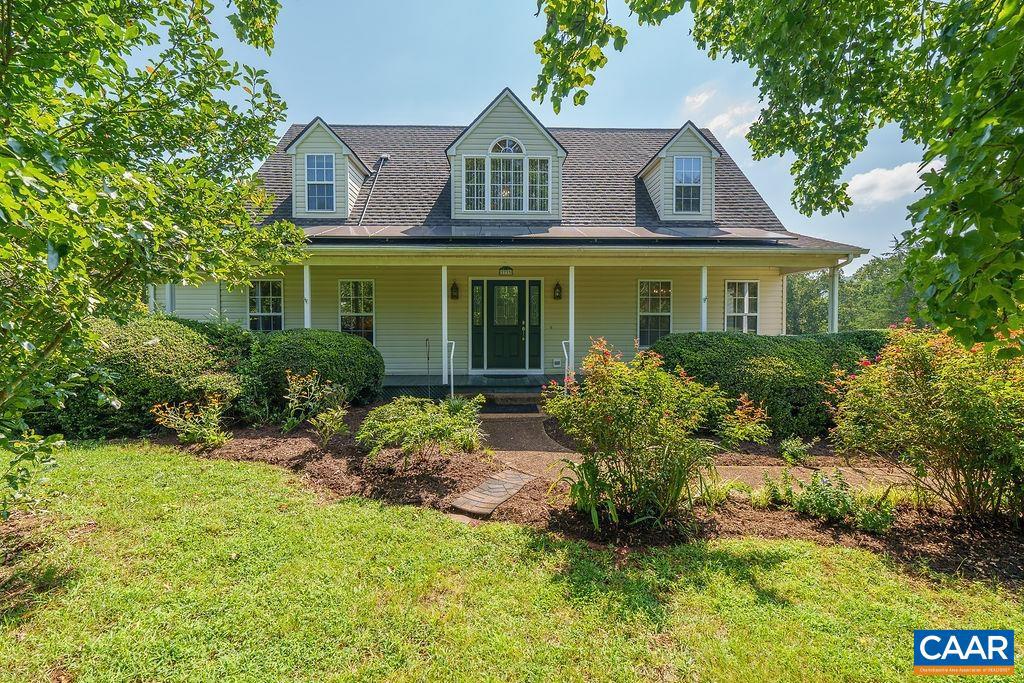 2733 SOUTHERN HILLS CT, NORTH GARDEN, Virginia 22959, 4 Bedrooms Bedrooms, ,3 BathroomsBathrooms,Residential,For sale,2733 SOUTHERN HILLS CT,668033 MLS # 668033