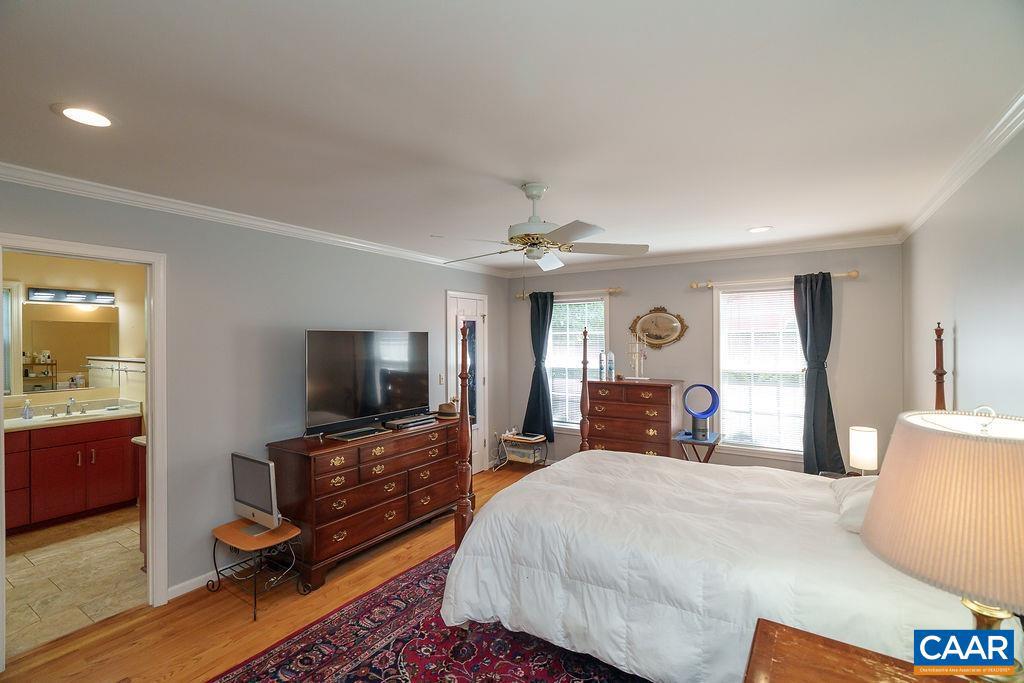 2733 SOUTHERN HILLS CT, NORTH GARDEN, Virginia 22959, 4 Bedrooms Bedrooms, ,3 BathroomsBathrooms,Residential,For sale,2733 SOUTHERN HILLS CT,668033 MLS # 668033