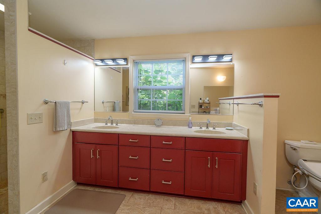 2733 SOUTHERN HILLS CT, NORTH GARDEN, Virginia 22959, 4 Bedrooms Bedrooms, ,3 BathroomsBathrooms,Residential,For sale,2733 SOUTHERN HILLS CT,668033 MLS # 668033