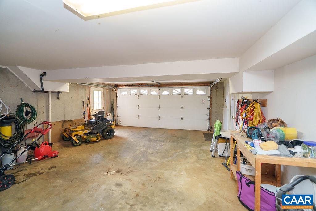 2733 SOUTHERN HILLS CT, NORTH GARDEN, Virginia 22959, 4 Bedrooms Bedrooms, ,3 BathroomsBathrooms,Residential,For sale,2733 SOUTHERN HILLS CT,668033 MLS # 668033
