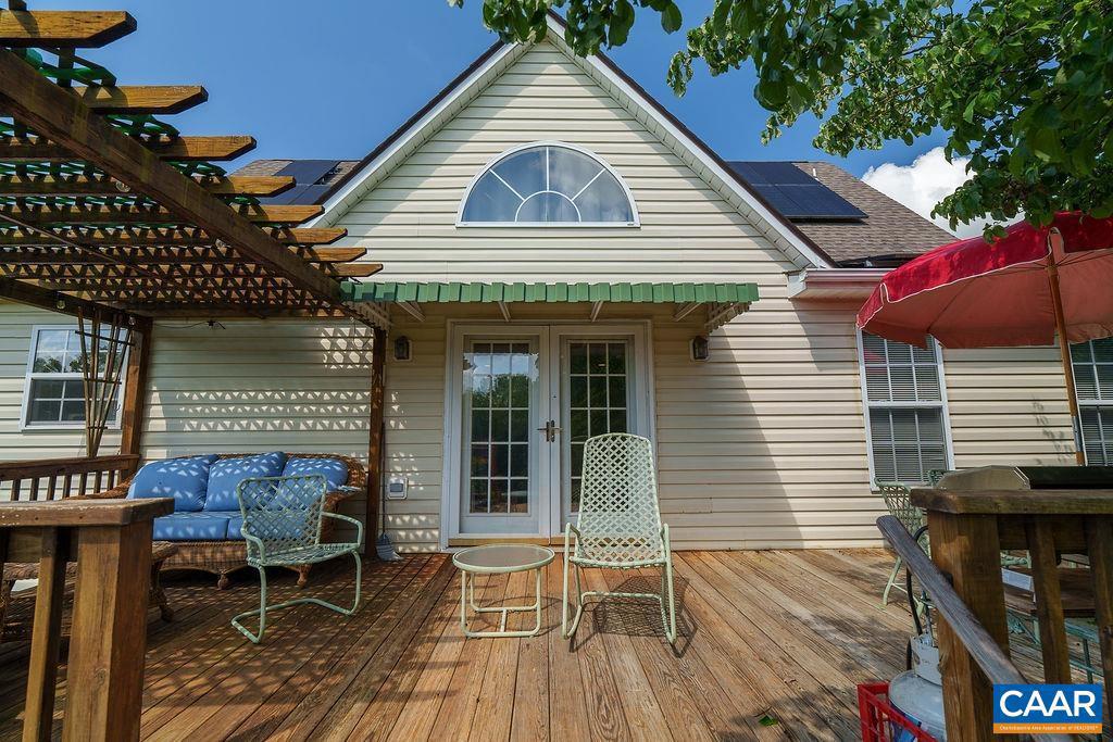 2733 SOUTHERN HILLS CT, NORTH GARDEN, Virginia 22959, 4 Bedrooms Bedrooms, ,3 BathroomsBathrooms,Residential,For sale,2733 SOUTHERN HILLS CT,668033 MLS # 668033