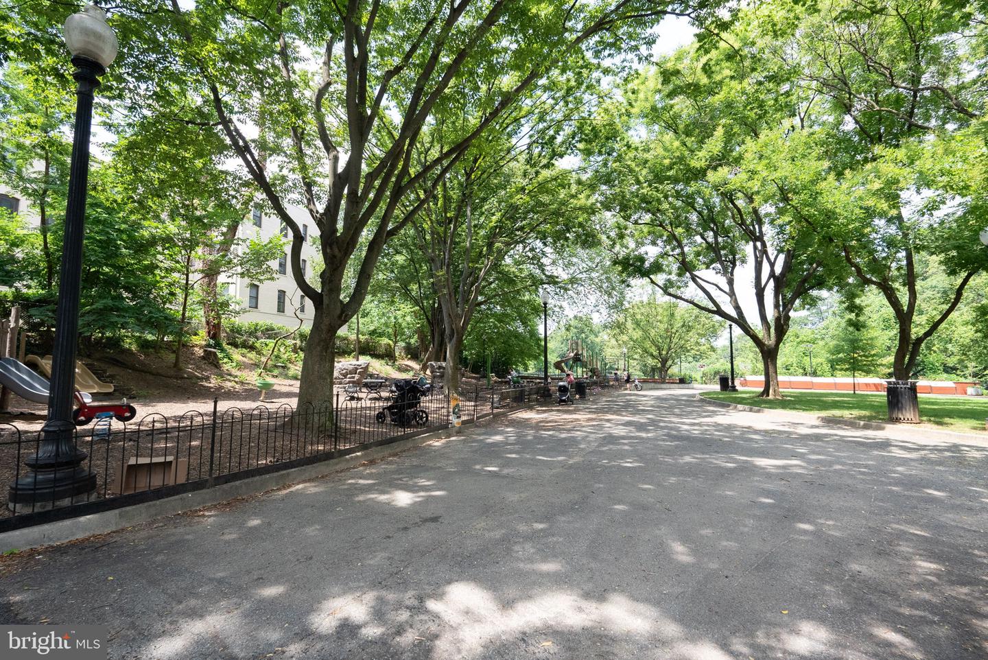2707 ADAMS MILL RD NW #101, WASHINGTON, District Of Columbia 20009, 2 Bedrooms Bedrooms, ,1 BathroomBathrooms,Residential,For sale,2707 ADAMS MILL RD NW #101,DCDC2215998 MLS # DCDC2215998