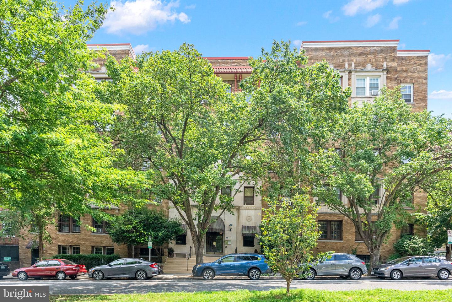 2707 ADAMS MILL RD NW #101, WASHINGTON, District Of Columbia 20009, 2 Bedrooms Bedrooms, ,1 BathroomBathrooms,Residential,For sale,2707 ADAMS MILL RD NW #101,DCDC2215998 MLS # DCDC2215998