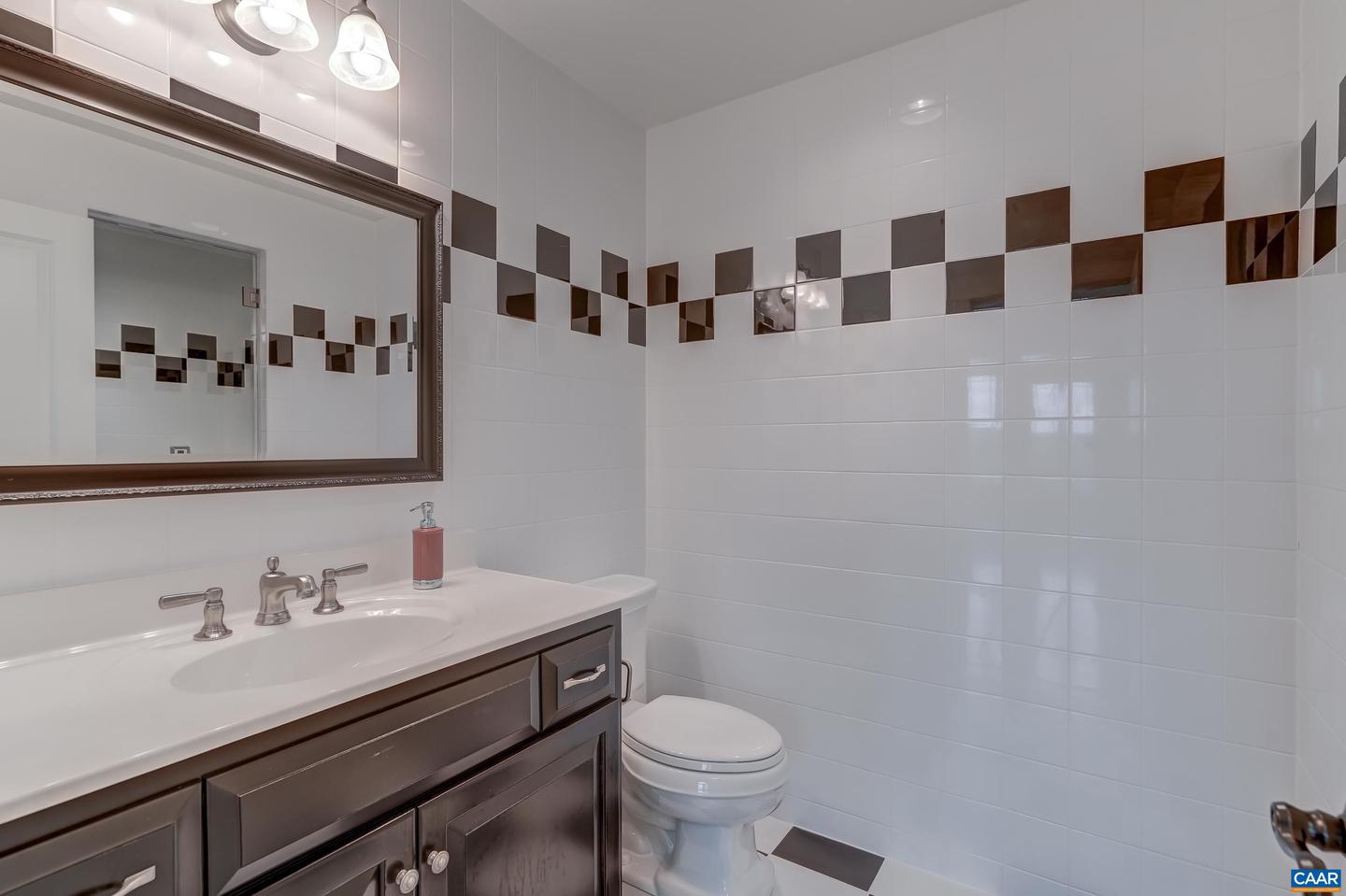 1477 KINROSS LN, KESWICK, Virginia 22947, 6 Bedrooms Bedrooms, ,7 BathroomsBathrooms,Residential,For sale,1477 KINROSS LN,668039 MLS # 668039