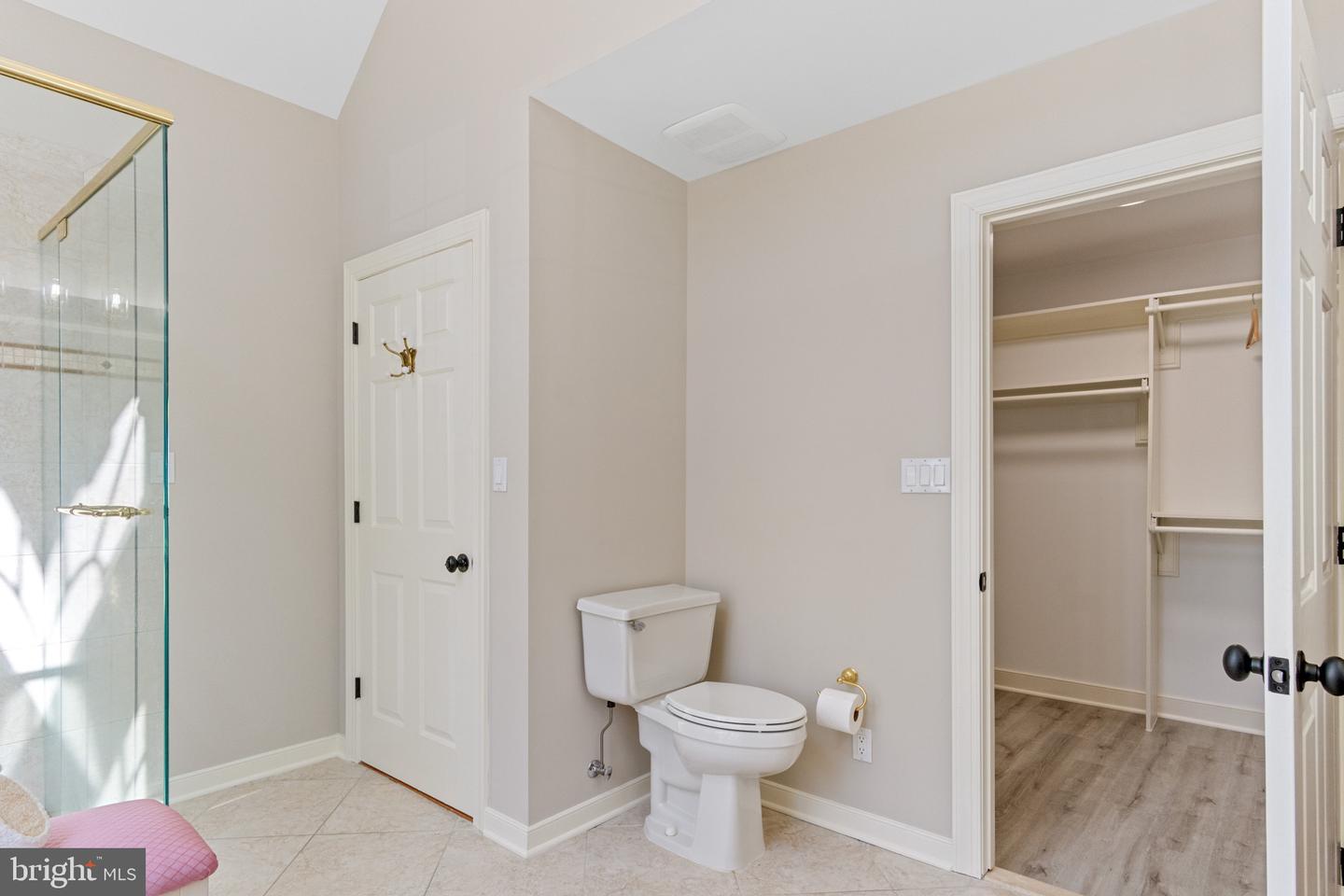 112 CONFEDERATE CIR, LOCUST GROVE, Virginia 22508, 5 Bedrooms Bedrooms, ,4 BathroomsBathrooms,Residential,For sale,112 CONFEDERATE CIR,VAOR2009232 MLS # VAOR2009232