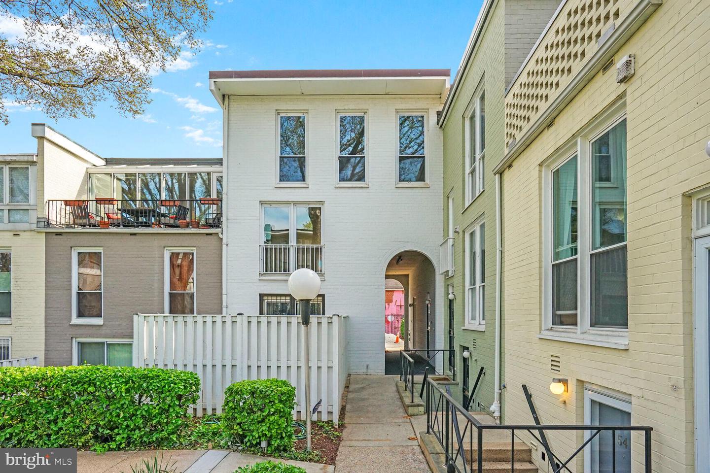 62 G ST SW #117, WASHINGTON, District Of Columbia 20024, 3 Bedrooms Bedrooms, ,2 BathroomsBathrooms,Residential,For sale,62 G ST SW #117,DCDC2194790 MLS # DCDC2194790