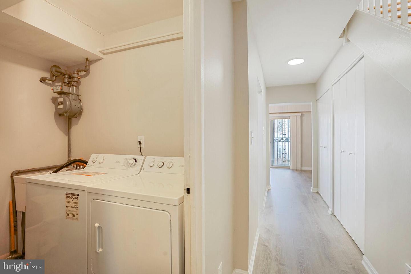 62 G ST SW #117, WASHINGTON, District Of Columbia 20024, 3 Bedrooms Bedrooms, ,2 BathroomsBathrooms,Residential,For sale,62 G ST SW #117,DCDC2194790 MLS # DCDC2194790